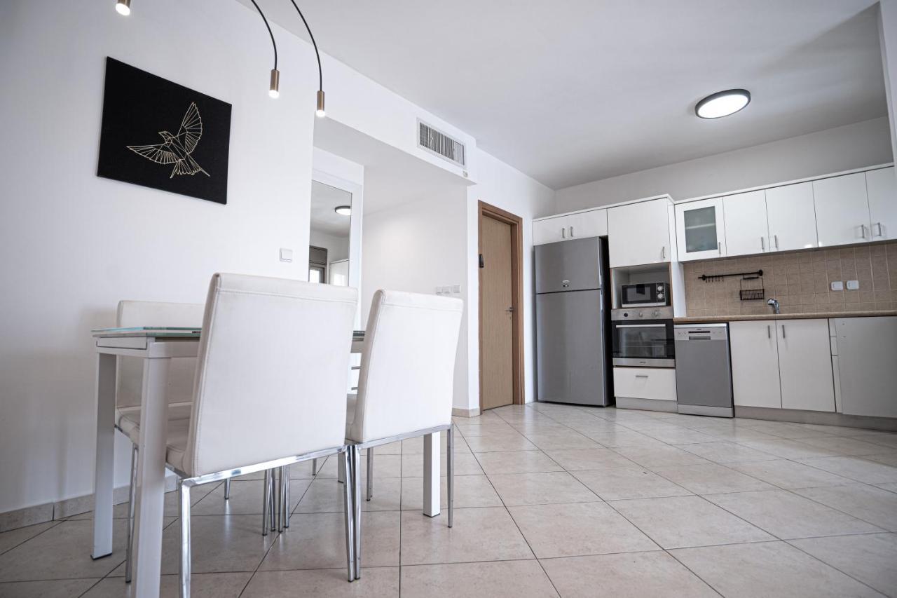 Hoshen 38 By Sun And View * Eilat